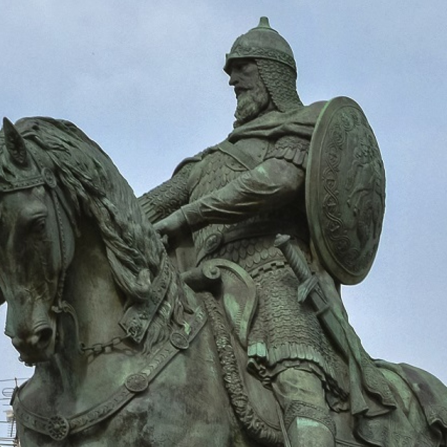 尤里·多尔戈鲁基纪念碑 - 13