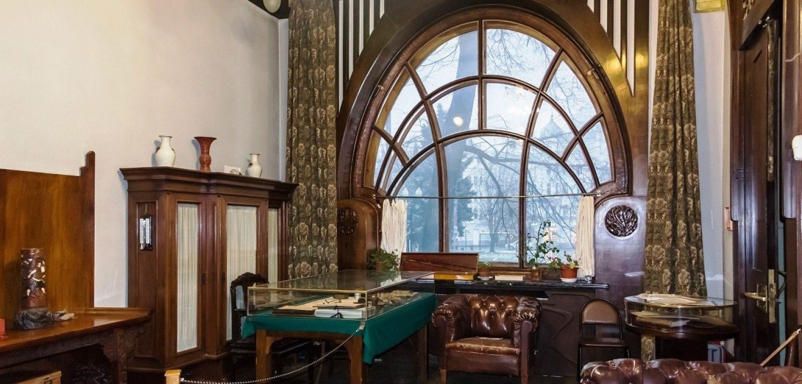 莫斯科里亚布申斯基宅邸游览