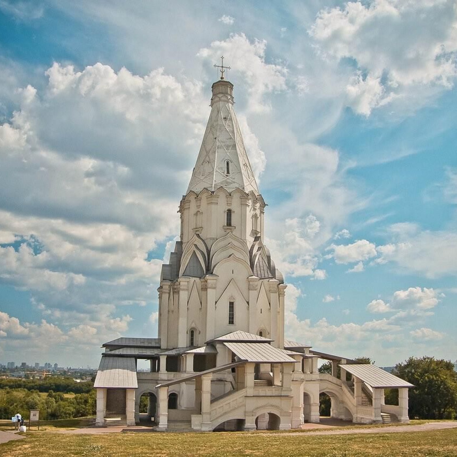 科洛缅斯科耶的复活教堂 - 9