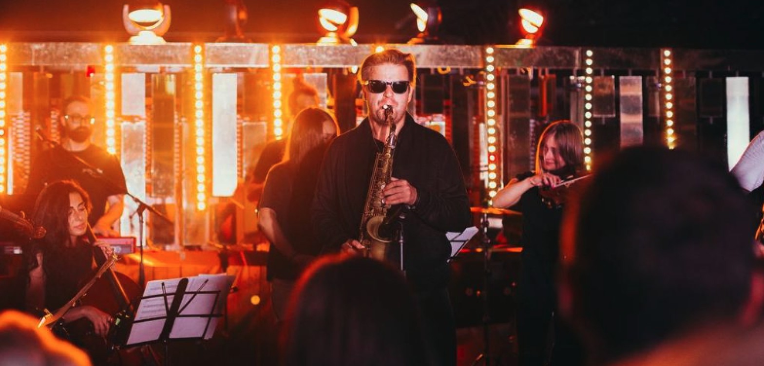 夏末莫斯科夏季露天音乐节：尽享城市天际线