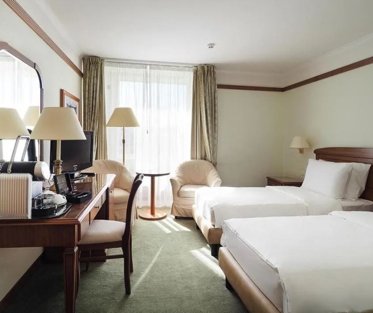 丽笙斯拉维扬斯卡亚酒店 (Radisson Slavyanskaya)