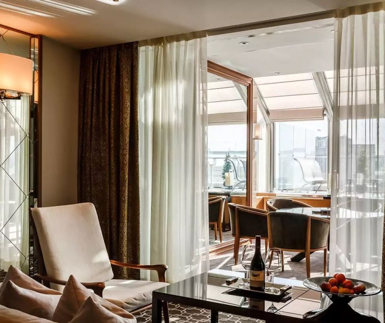 亚拉特柏悦酒店 (Ararat Park Hyatt Moscow)