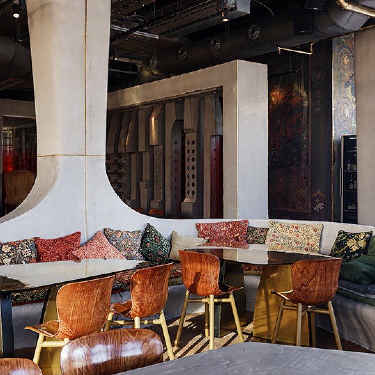 莫斯科的俄罗斯童话主题餐厅