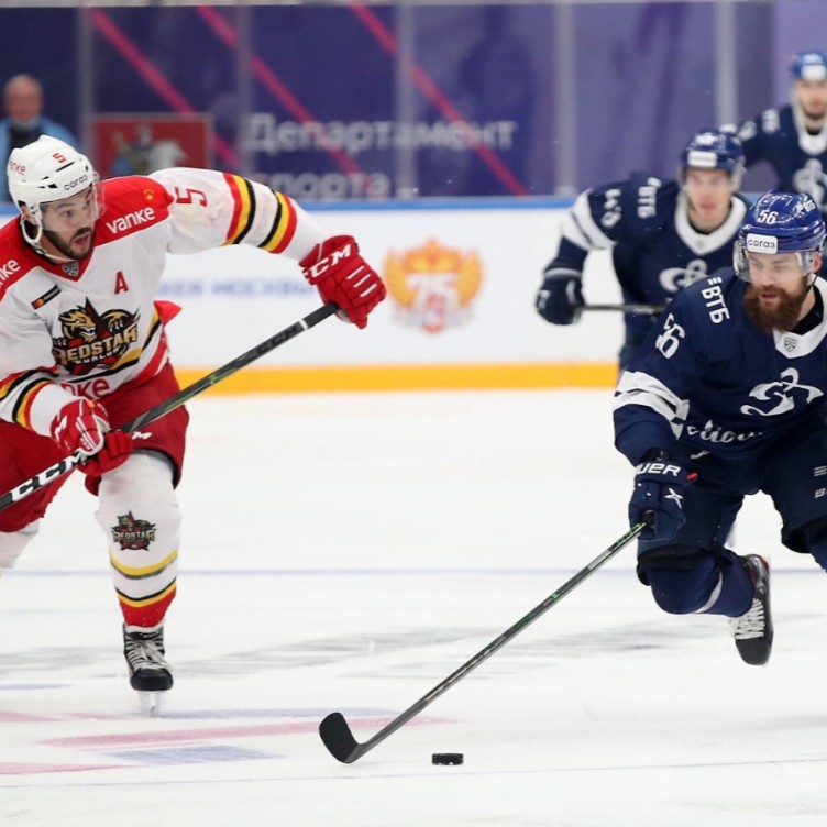 俄罗斯冰球赛季：精彩赛事一网打尽！