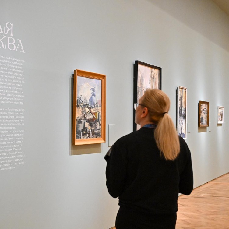 九月最佳展览：“莫斯科印象”，“红色莫斯科：大都市中的女人”，布留洛夫和库斯托季耶夫