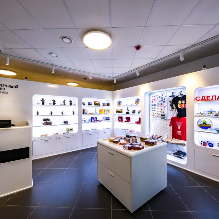 自留/送朋友：莫斯科3大时尚纪念品品牌